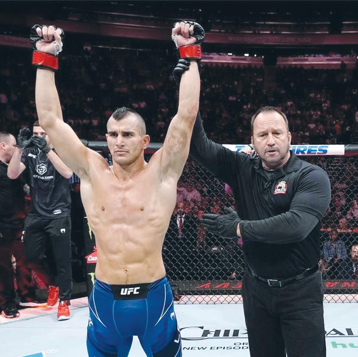 در میان یهودستیزی فزاینده، ناتان لوی مبارز MMA به یهودیان یاد می دهد که از خود دفاع کنند