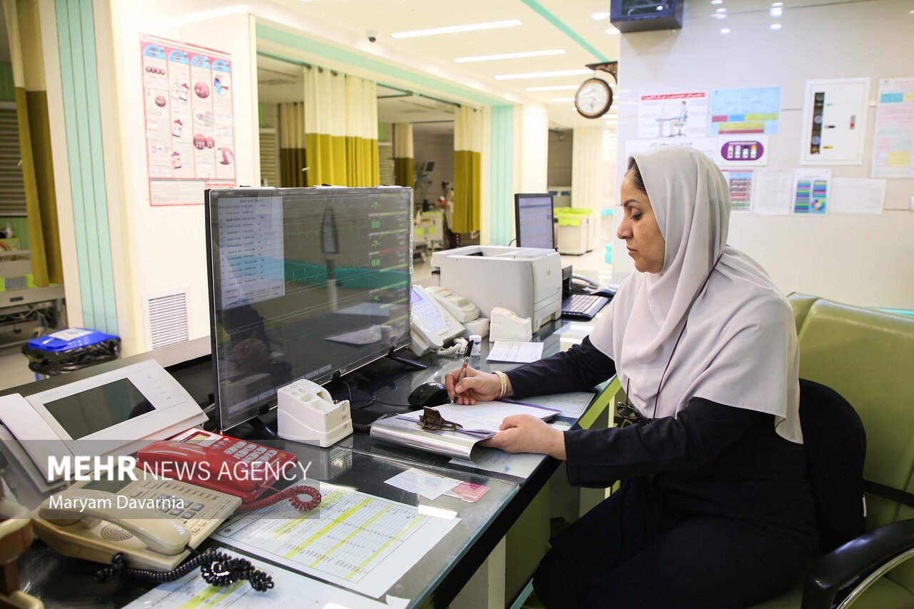 ضرورت اصلاح تعرفهها برای جلوگیری از مهاجرت پرستاران