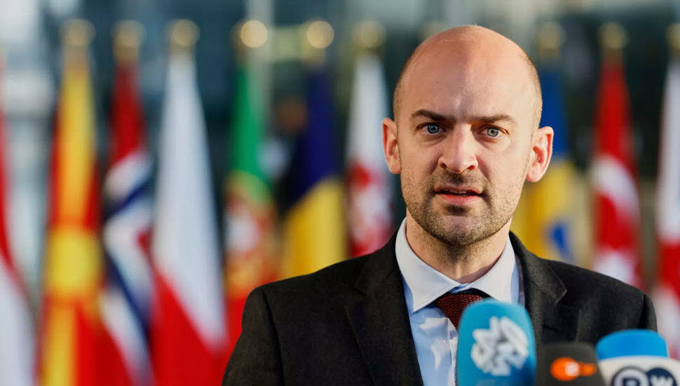 پلیس بد دوباره به صحنه آمد: ایران نباید تهدیدی برای جهان باشد!