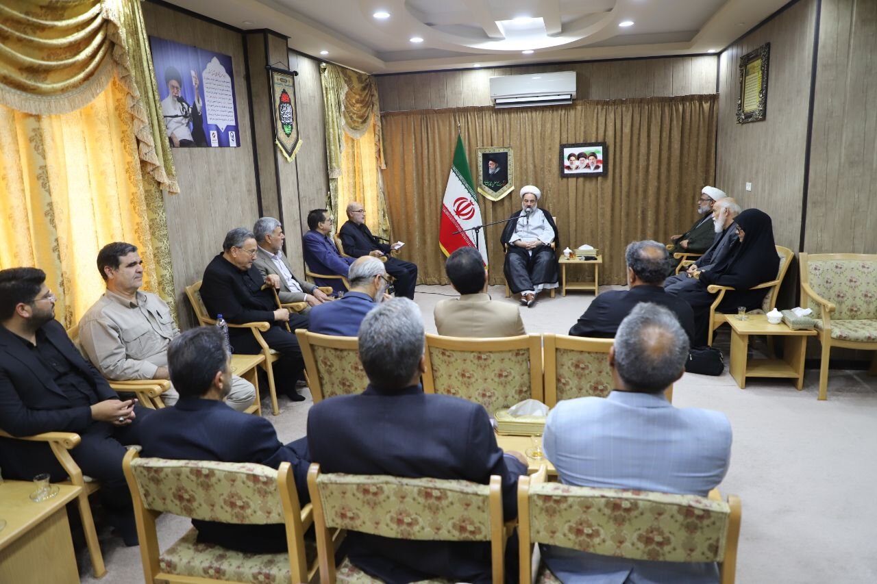 جنگ ترکیبی دشمنان ادامه دارد؛ نیروهای انقلابی باید فعالتر باشند