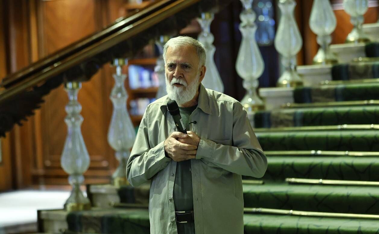 کلهرنیا: هنرمندان، فرهنگ را روی گُردههای خود دارند