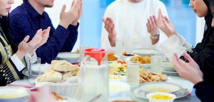 با شکرگزاری و دعا سفرهتان را نورانی کنید