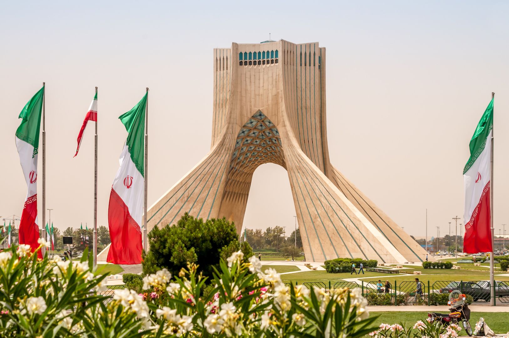 کمک های ژئوپلیتیکی با Warsh Fed: Crypto Week Ahead روبرو می شود