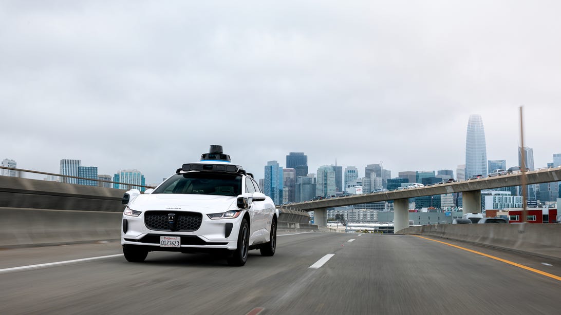 Waymo یک فراخوان دیگر، این بار در مناطق ساخت و ساز بزرگراه صادر می کند