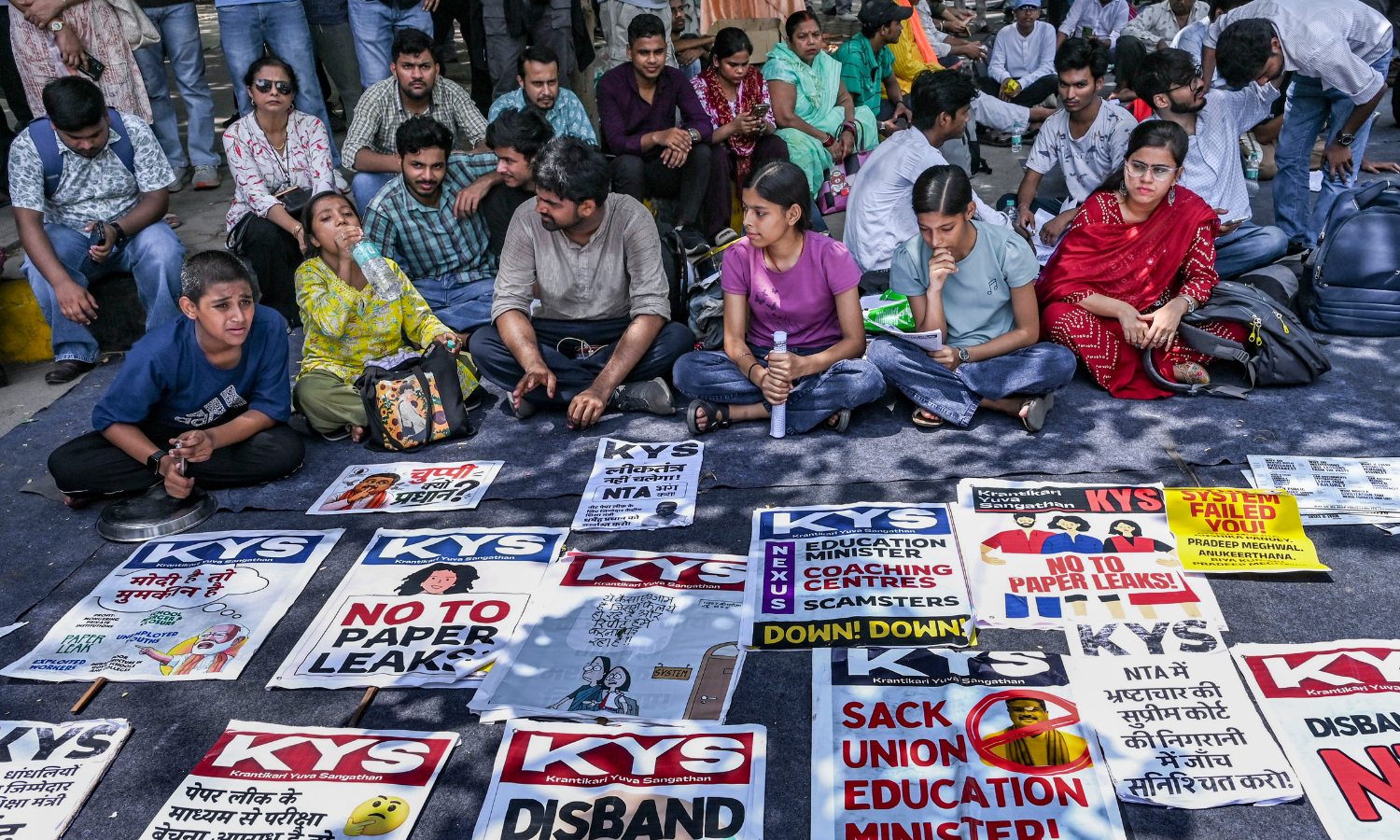 "کتابخانه رایگان" در Jantar Mantar Protest تبدیل به مرکز یادگیری و مقاومت شد