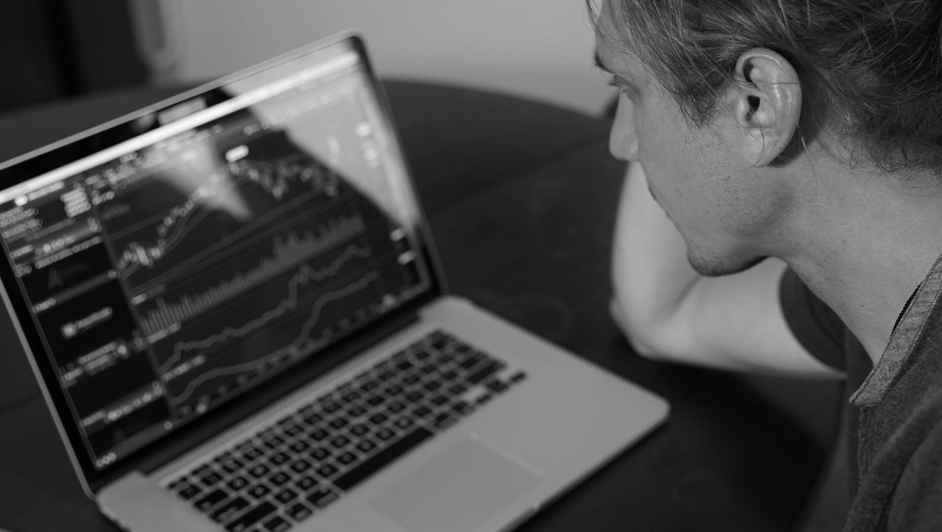 جیم کرامر در بوستون ساینتیفیک: «داشتن این کل گروه خیلی سخت است»