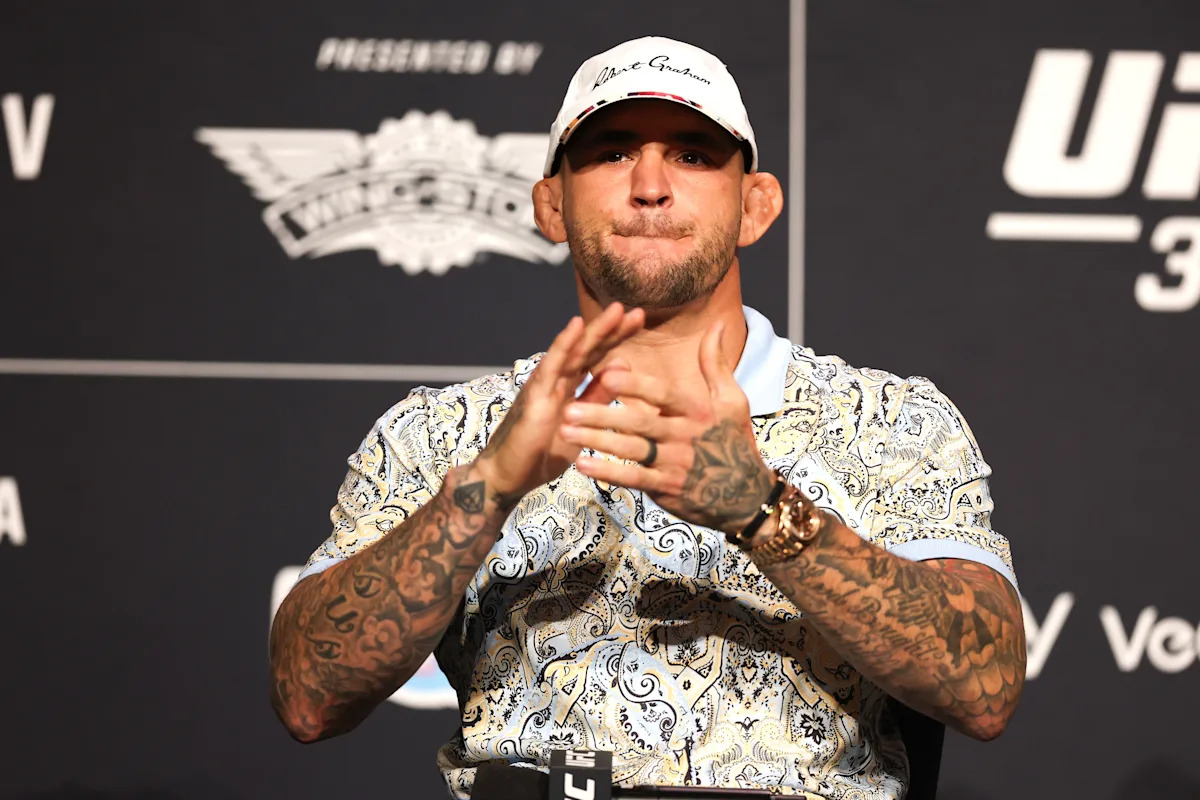 فیلم دوربین بدنه داستین پویریر افسانه UFC را نشان می دهد که قبل از دستگیری در فرودگاه آتلانتا تهدید به مبارزه با پلیس می کند.