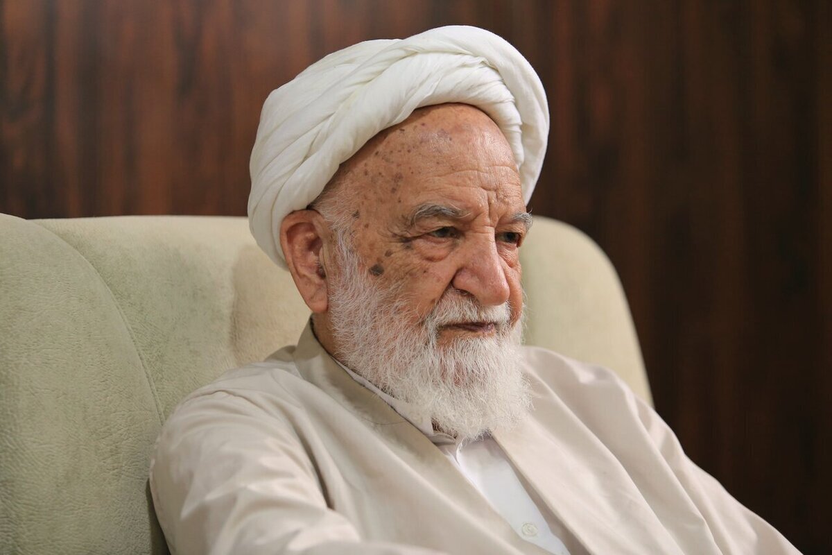 طعنه آیت الله مسعودی خمینی به تندروها/ چرا مدام کنار نشستهاید و میگویید «لنگش کن»؟/ خودتان بروید و جنگ کنید