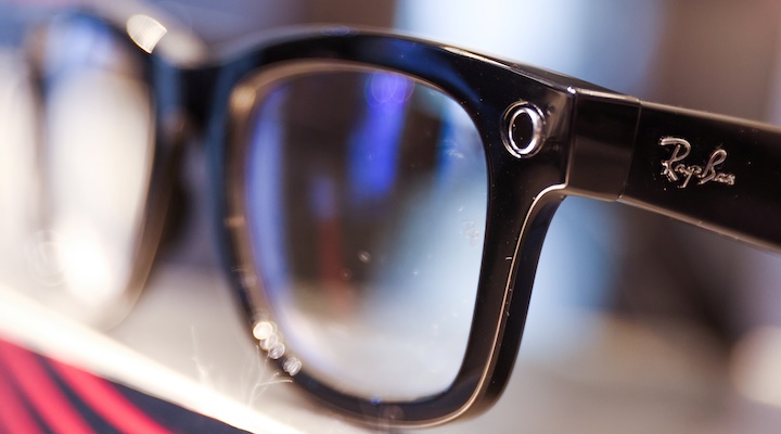 تیم Essilor Luxottica و Meta در مورد عینکهای هوش مصنوعی حساس به قیمت