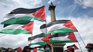 حمله گردشگران اسرائیلی به یک غذافروشی خیابانی در اسپانیا به دلیل برافراشتن پرچم فلسطین + فیلم