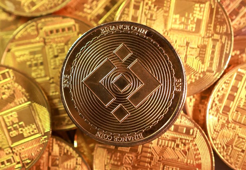 Exclusive-Binance متعهد شد که با وجود عقب افتادن مجوز در اروپا بماند