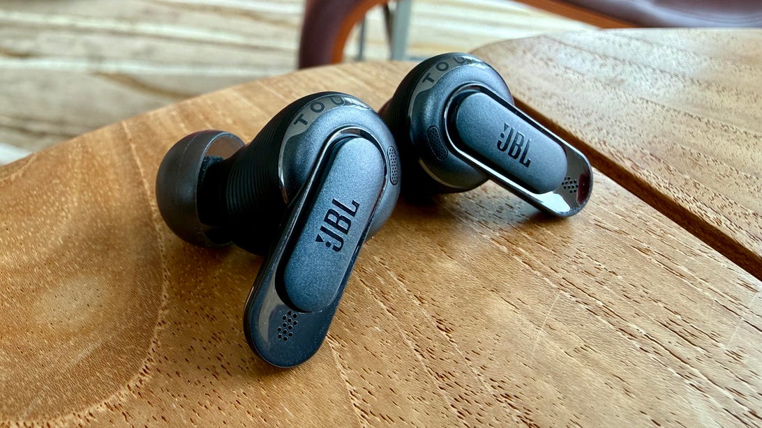 بررسی Earbuds JBL Tour Pro 3: قیمت پایین تر و بهبودهای جذاب