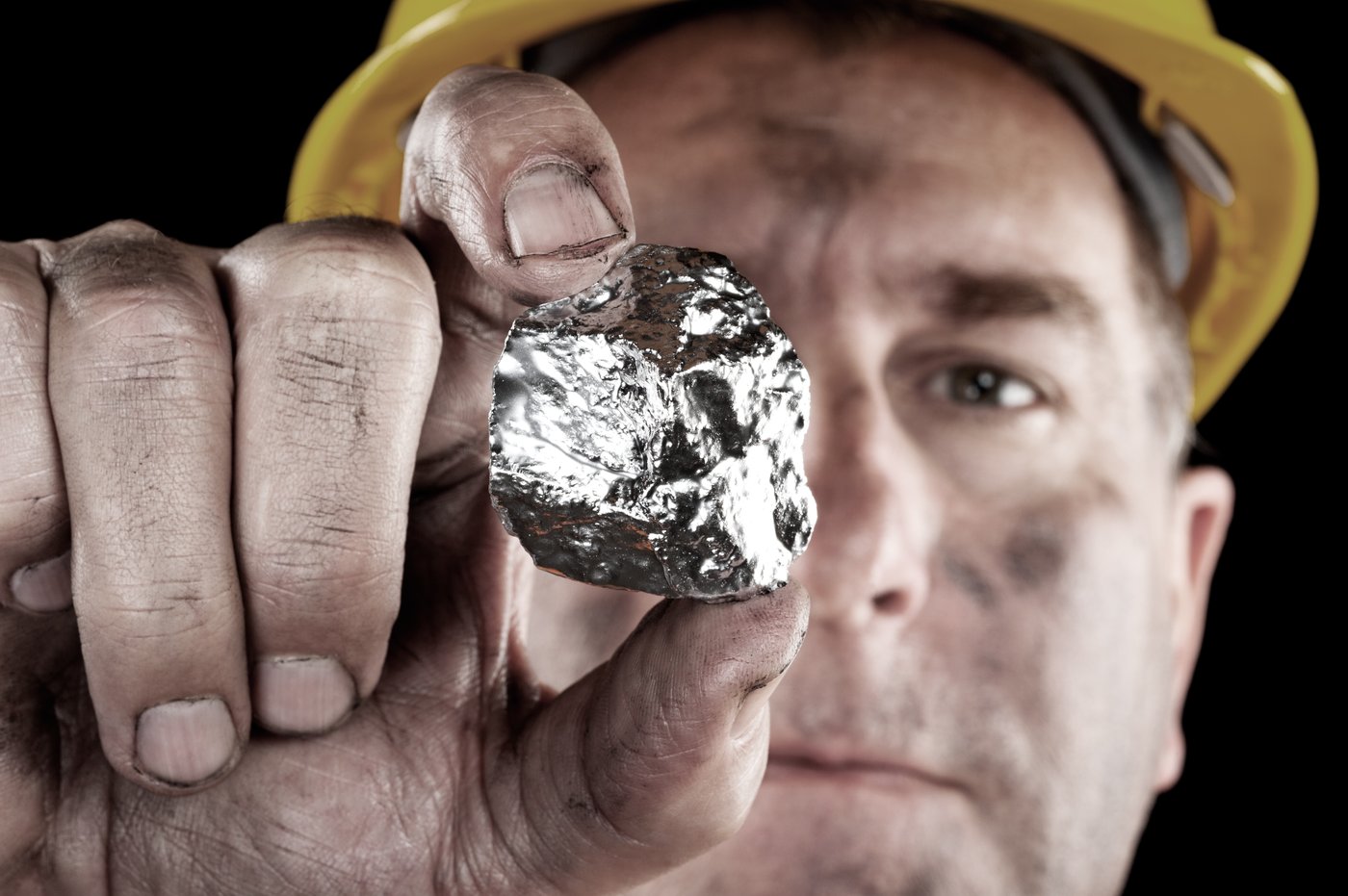 سهام صنعتی بهتر: ایالات متحده آمریکا Rare Earth در مقابل Archer Aviation