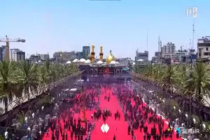 اذان ظهر عاشورا با تصاویر زنده از بین‌الحرمین + فیلم
