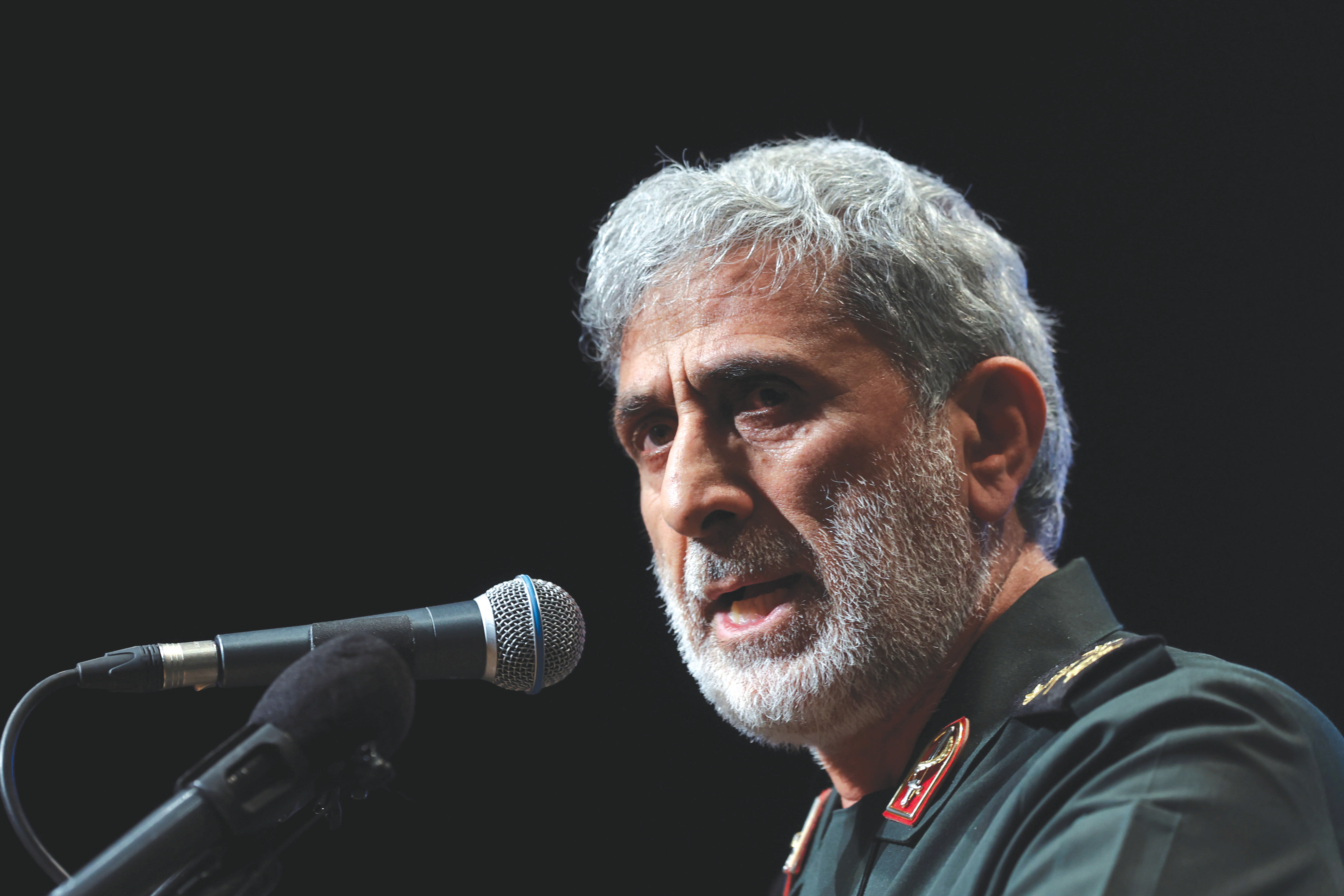 در حالی که معاون وزیر امور خارجه ایران ایتالیا و رومانی را تهدید می کند، فرمانده نیروی قدس خواستار خروج اسرائیل از لبنان شد