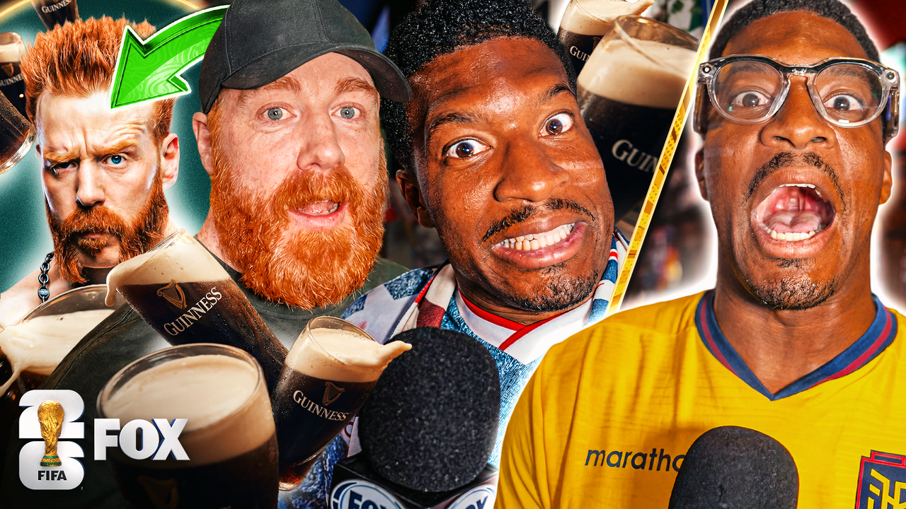بار Jameis Winston از صحنه فوتبال FIFA World Cup™ نیویورک عبور می کند و با سوپراستار WWE برخورد می کند 🍻⚽️