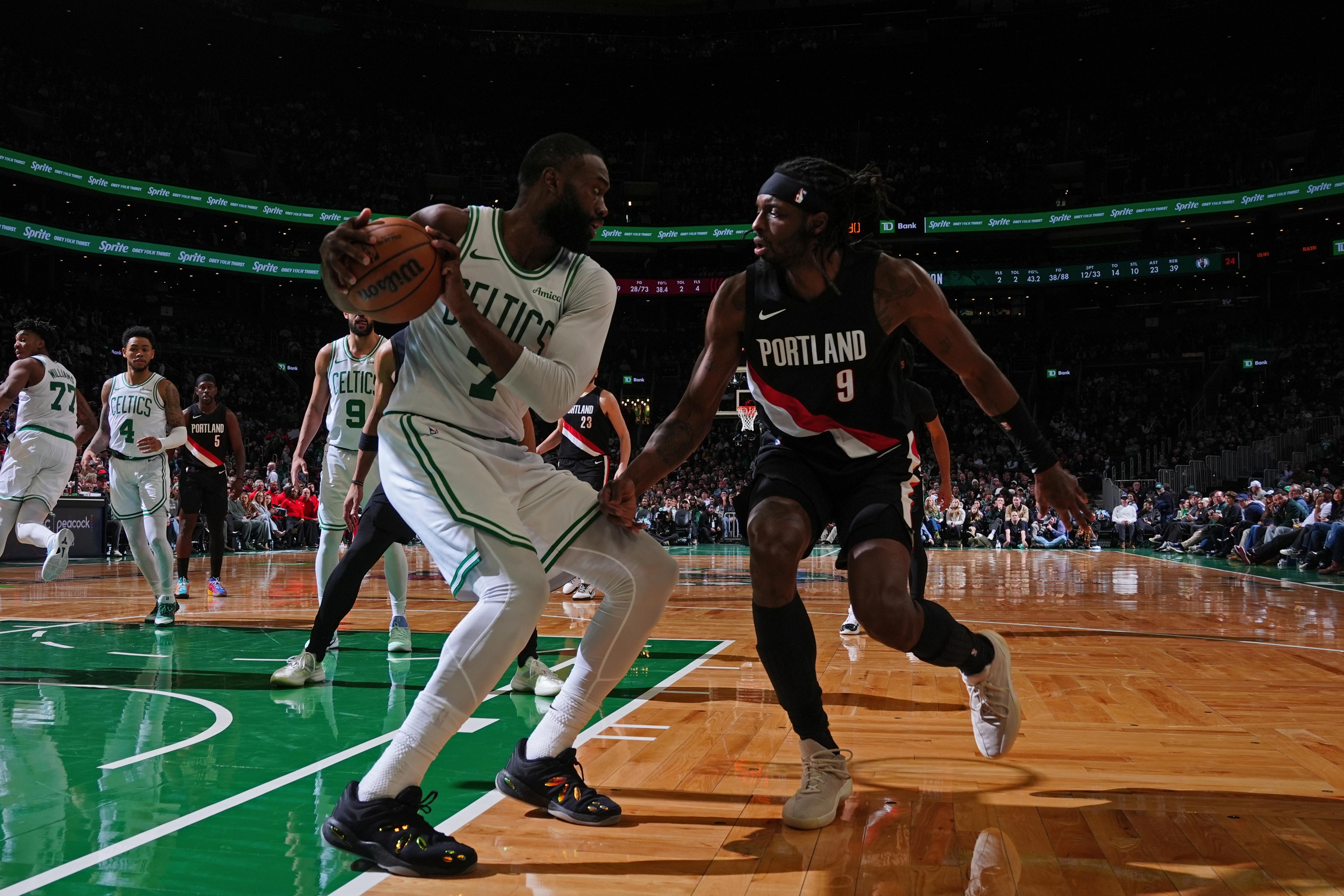 نام های احتمالی در Jaylen Brown، Blazers Trade Talks کاهش یافت
