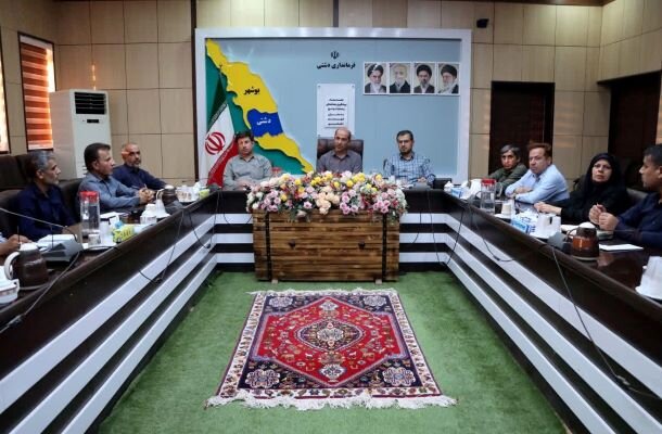 فرماندار دشتی: مدیران دستاوردهای دولت را برای مردم تبیین کنند