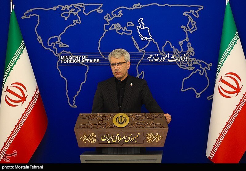 پیام عربی سخنگوی وزارت امور خارجه در بدو ورود به بغداد