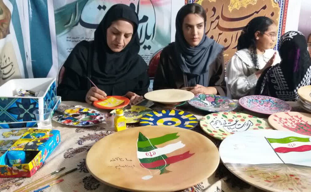 فعالیت‌های فرهنگی و هنری هنرمندان ایلامی در تجمعات شبانه