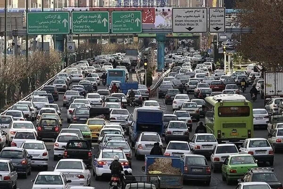 ببینید | رئیس پلیس راهور: جاده‌های تهران در روز تشییع رهبر شهید مسدود نمی‌شود