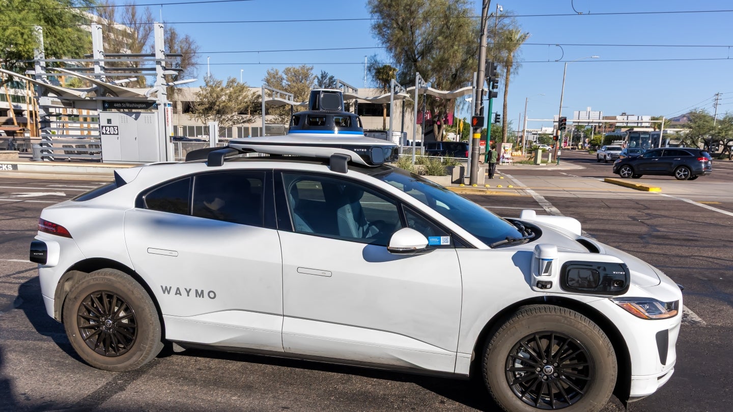 Waymo واحد آلمانی را پیش از توسعه احتمالی اروپا تشکیل می دهد