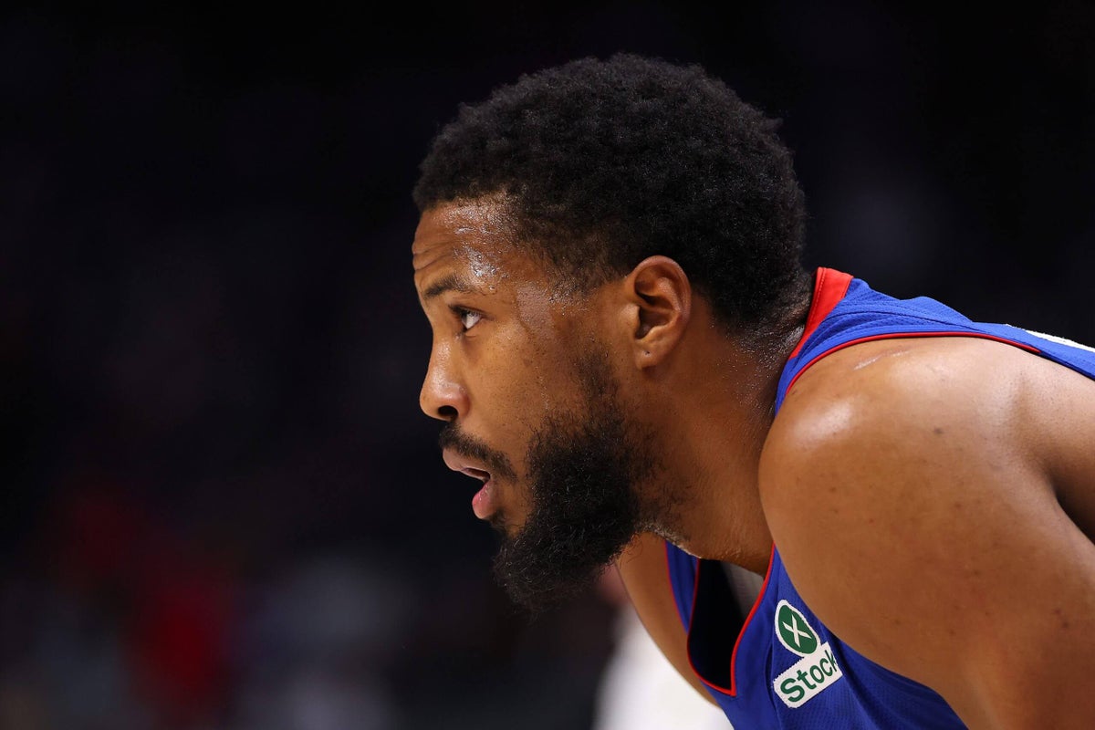 مالیک بیزلی و اد دیویس بازیکنان سابق NBA به اتهام قمار ورزشی غیرقانونی متهم شدند - The Athletic