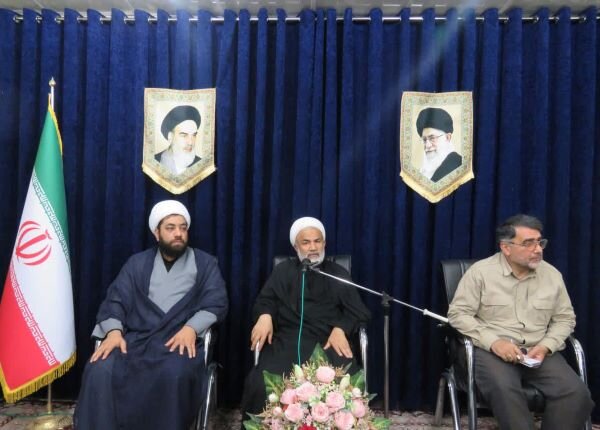 امام جمعه دشتستان: تجمعات مردمی عامل همبستگی است