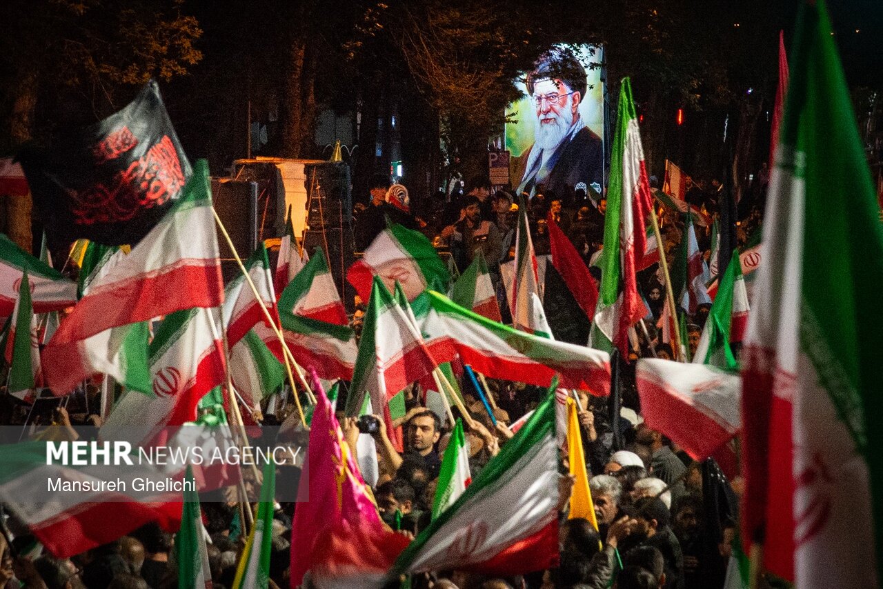 «شاهرود» شهرِ مردمان باغیرت؛ با وحدت در میدان میمانیم