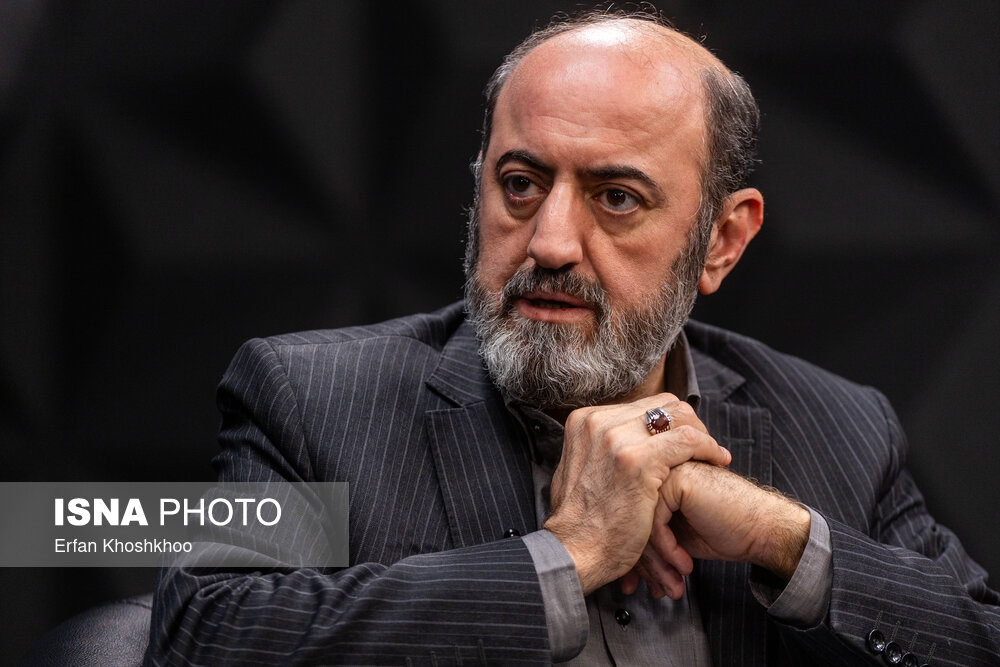 با تخریب «بنیاد سعدی» زبان فارسی را هدف گرفتهاند!