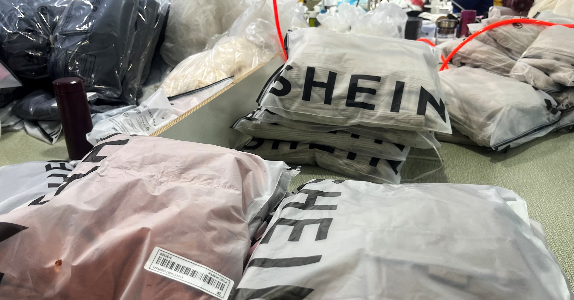 اتحادیه اروپا برای بسته‌های تجارت الکترونیک ارزان قیمت 3 یورویی را برای Shein، Temu، AliExpress اعمال می‌کند.