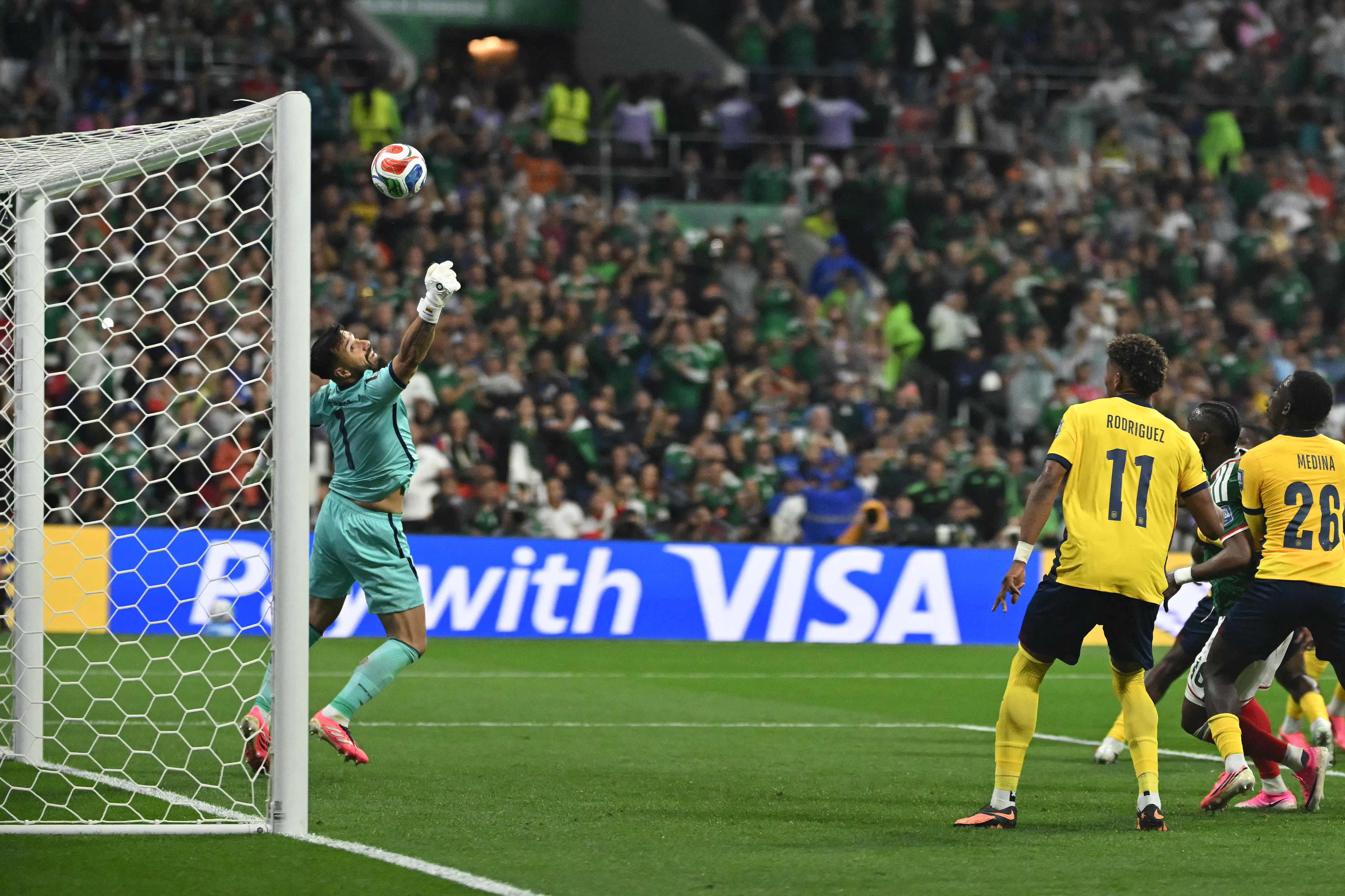 FIFA WC 2026: مکزیک با شکست 2-0 اکوادور به مرحله یک هشتم نهایی راه یافت.