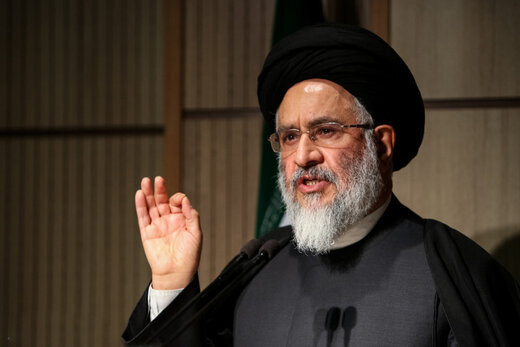 نقد محقّق داماد به دانشگاه و ناتواناییهای علوم انسانی در تربیت فیلسوف حکیم/ چگونه فلسفه به حوزه علمیه قم راه یافت؟/ باید به سنت بازگشت
