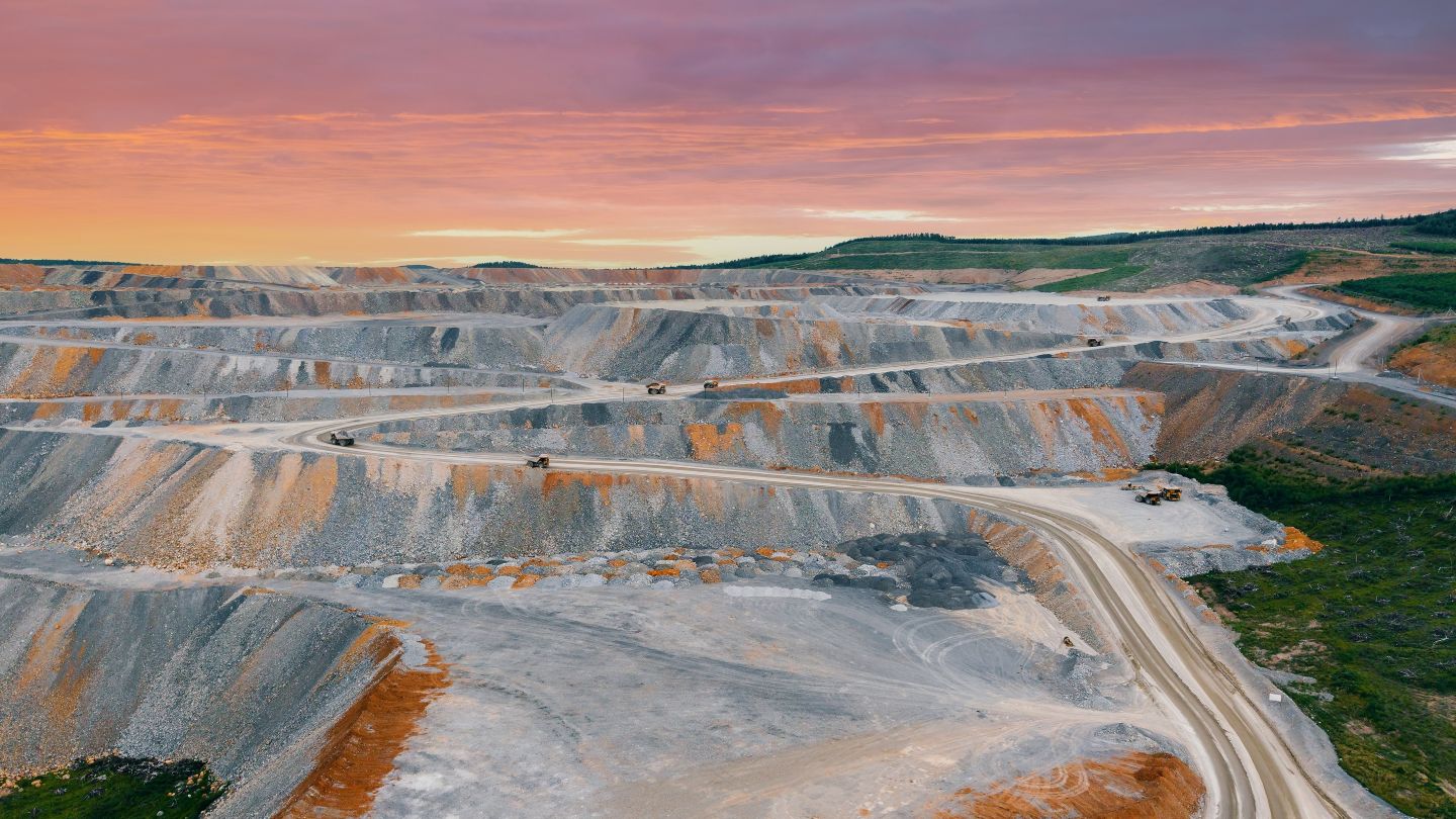Rincon Resources 90% لایزا ماینینگ را به Maverick می فروشد