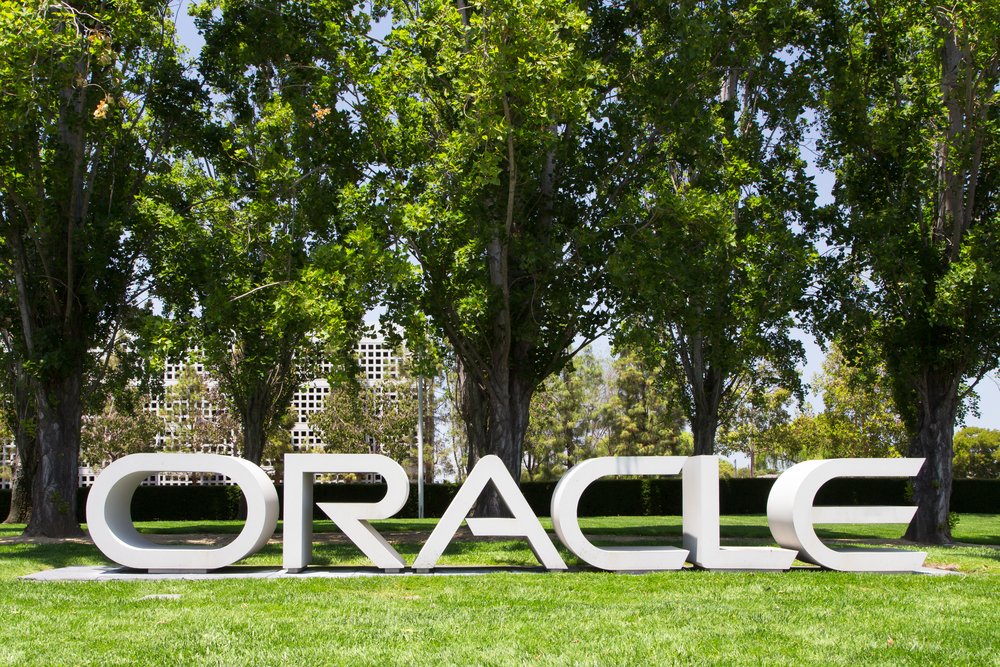 KeyBanc اعتماد به نفس را در توسعه ابری هوش مصنوعی Oracle (ORCL) افزایش می دهد