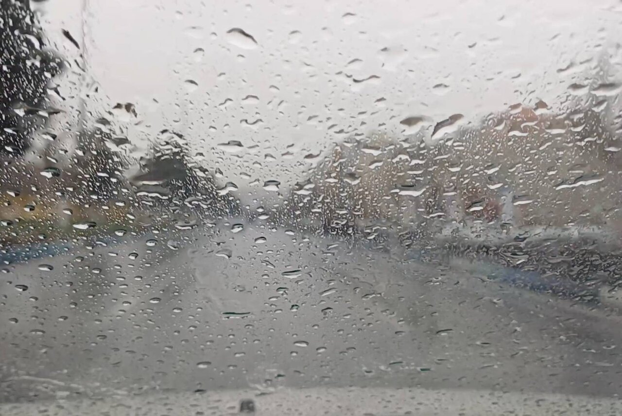 بارش اولین باران تابستانی در ایرانشهر