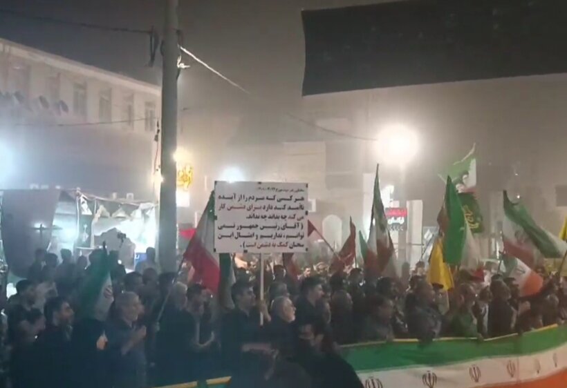 طوفانِ گرد و غبار هم «لبیک» مردم میبد را خاموش نکرد