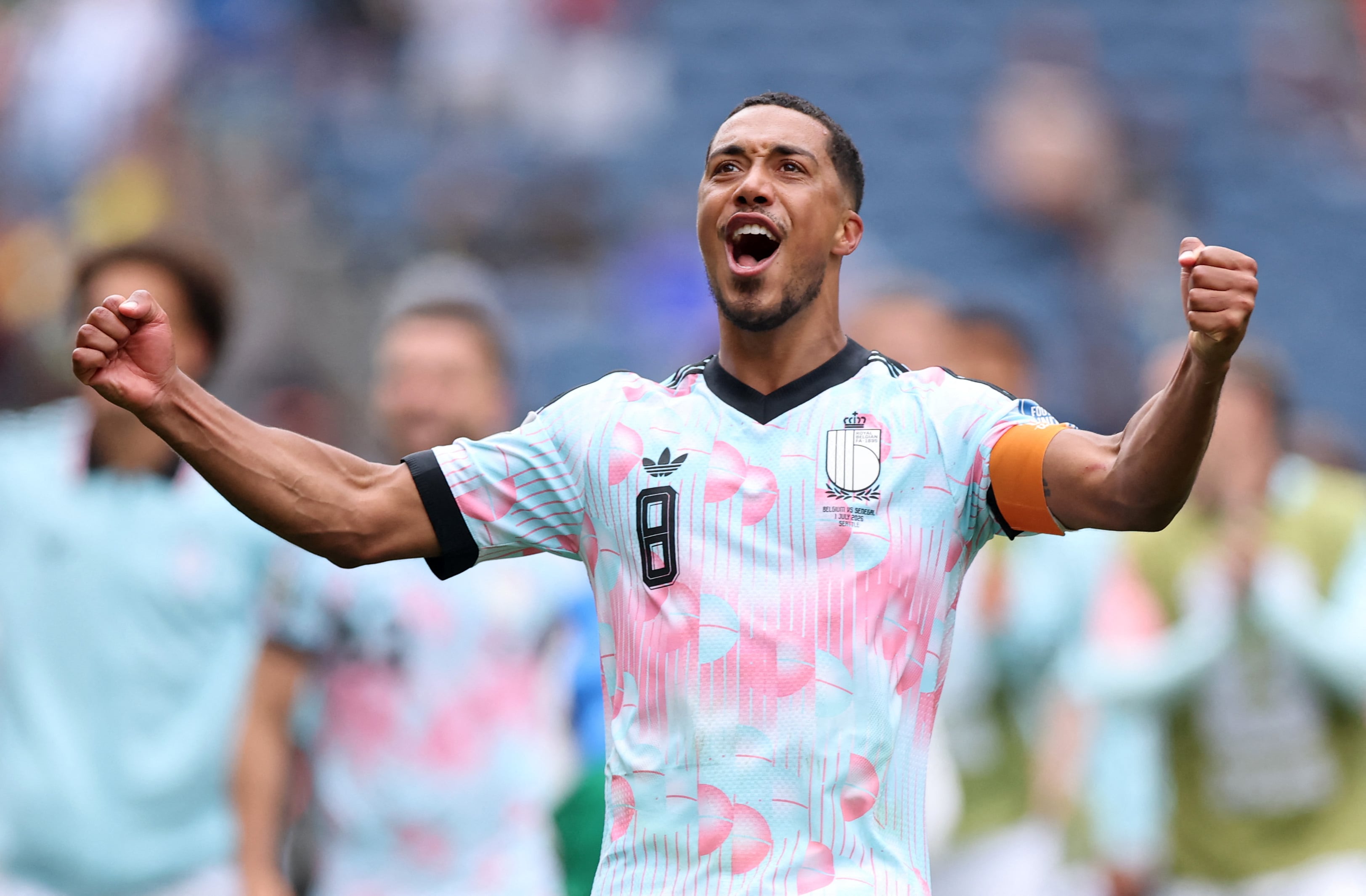 بلژیک سنگال را در کامبک 3-2 غافلگیر کرد، تیلمانز آخرین گل تاریخ جام جهانی را به ثمر رساند.