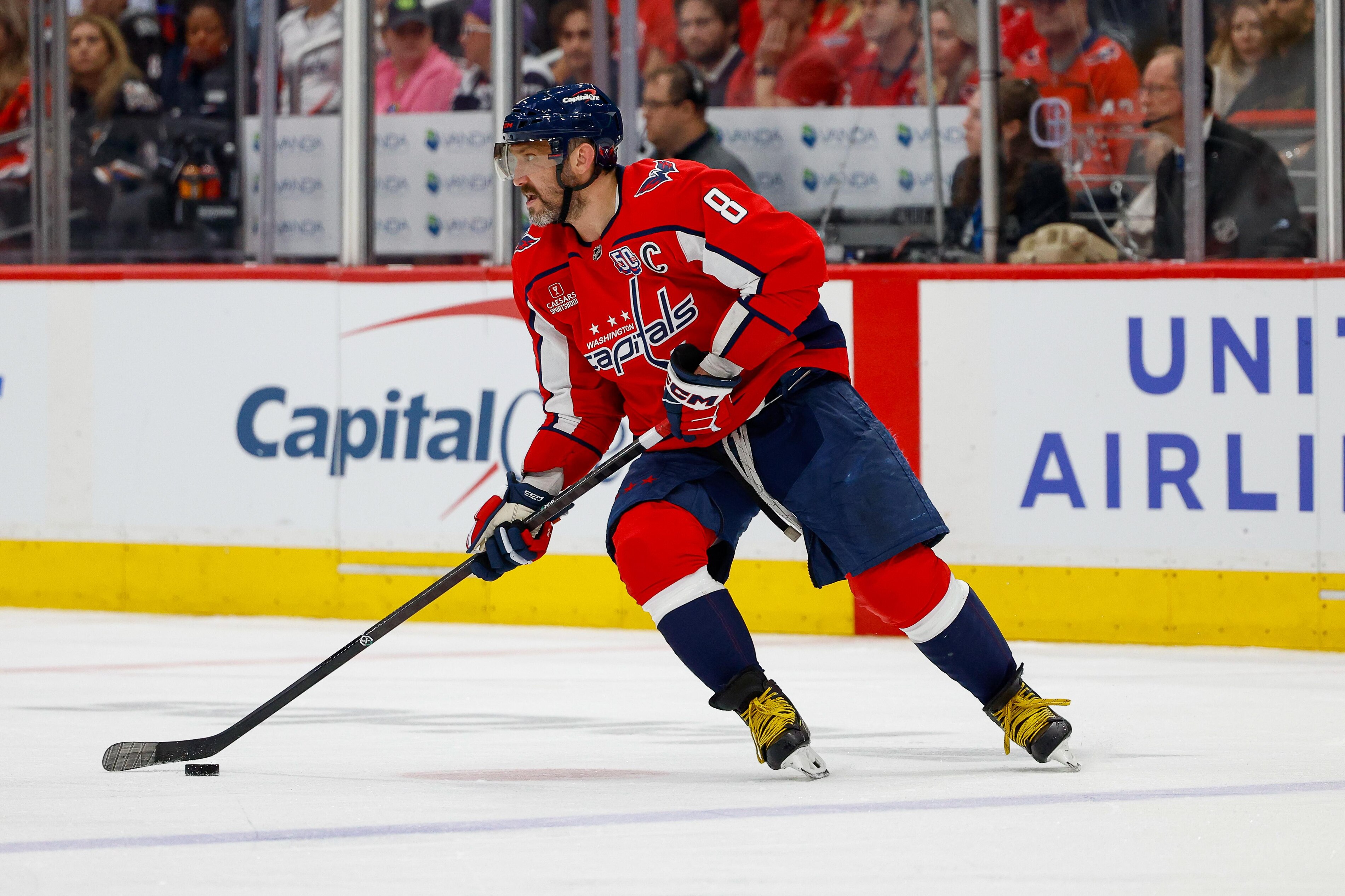 بازگشت الکس اووچکین به کپیتالز، جزئیات کامل قرارداد جدید پس از شایعات بازنشستگی NHL