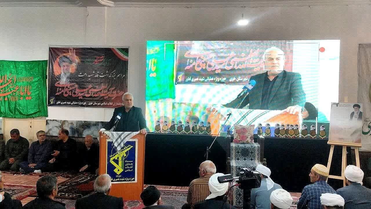 سوگواری مردم بخش مرکزی قطور برای رهبر شهید