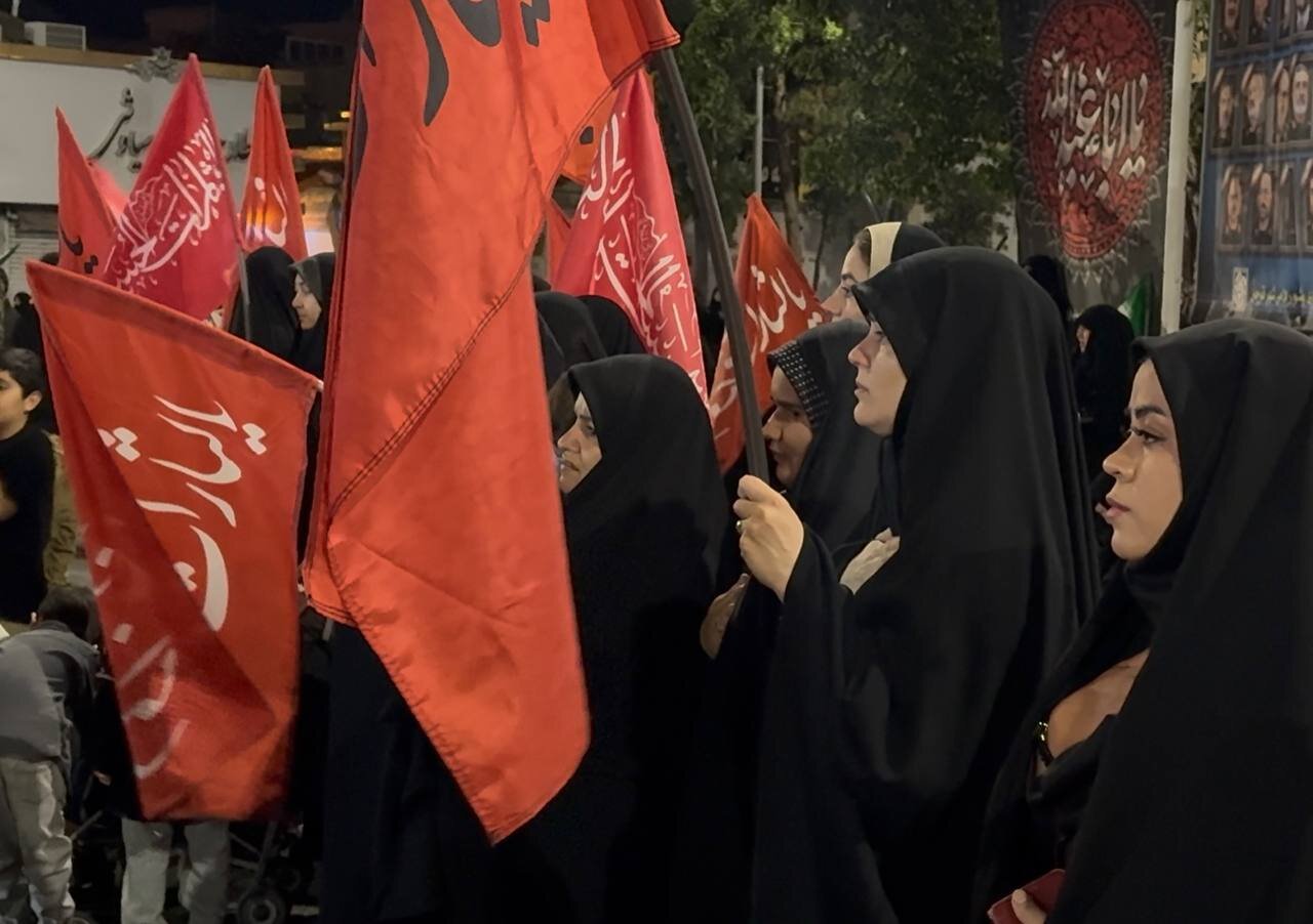 گنبدکاووس؛ تداوم حضور شبانه مردم در حمایت از آرمانهای انقلاب