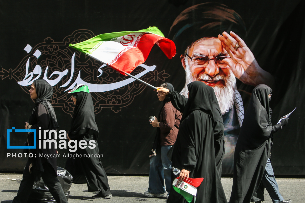 رهبری که نوههایش هم در ایران به دنیا آمد