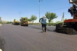 عملیات ۳۰۰ هزار مترمربعی آسفالت در دو محور راهبردی/ از ۴۲ کیلومتر کمربندی، ۱۸ کیلومتر در اختیار شهرداری است