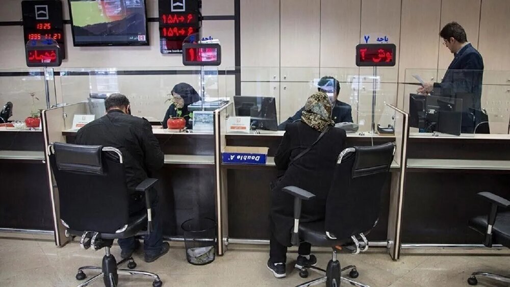 خدمات کارت‌محور به مدار بازگشته است/ برنامه‌ریزی برای تداوم خدمات در تشییع رهبر شهید
