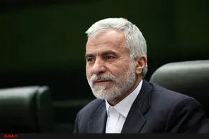 وحدت ملی، رمز عبور از پیچهای سخت تاریخی است/ مردم کسانی را دوست دارند که مواضع عاقلانه داشته باشند