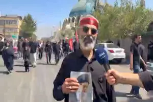 پیام یک شهروند پس از اقامه نماز در مصلی: تا آخرین نفس و قطعه خون این راه را ادامه میدهیم + فیلم