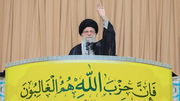 جواد قارایی: رهبر شهید، ایرانی‌ترین ایرانیِ مسلمان بود
