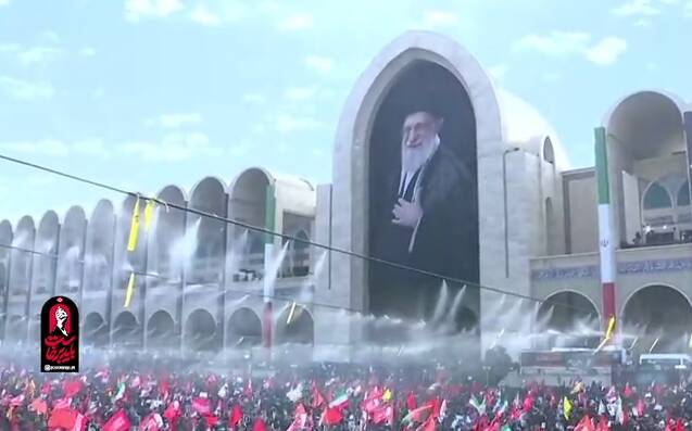 اذعان صریح شبکه لندنی به محبوبیت شهید خامنه‌ای در دنیا!