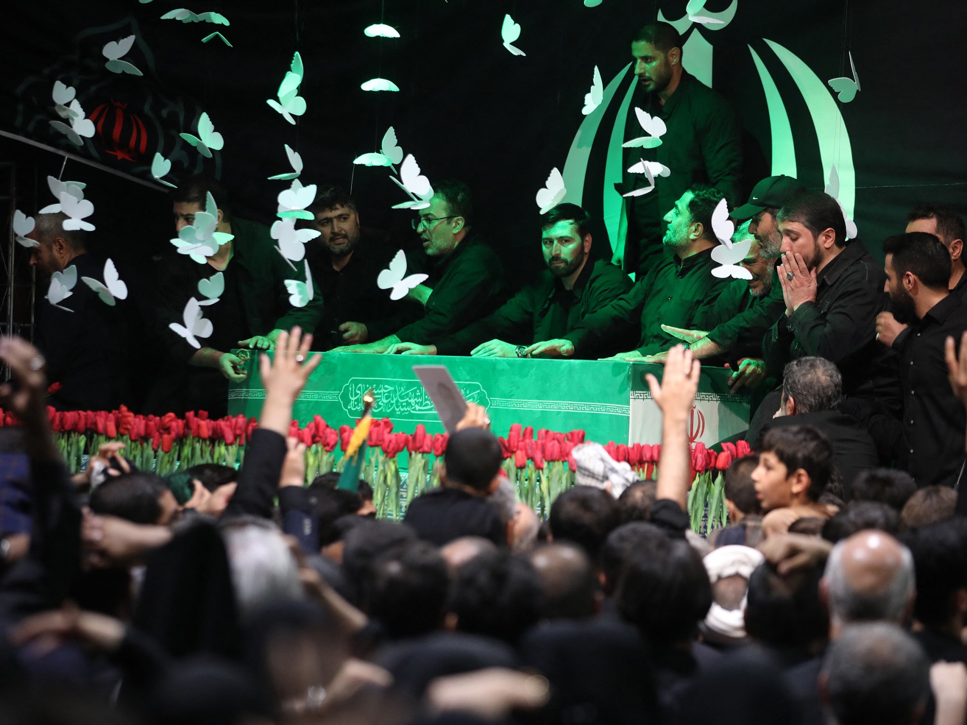 پیام مذهبی و سیاسی پشت مراسم ختم خامنه ای چیست؟