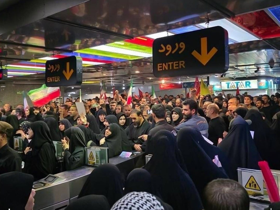 توقف خدمات در ایستگاه متروی امام حسین به‌ دلیل تراکم شدیدجمعیت